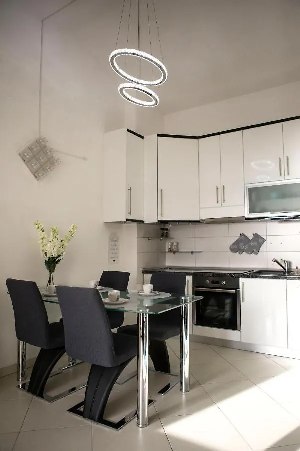 Penthouse Apartment Lux With A Panoramic View, Located On The Beachfront Of Ciovo-Traù